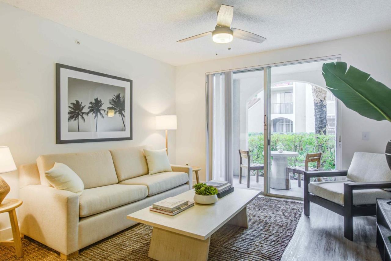 Stunning & Spacious Apartments At Miramar Lakes In South Florida 외부 사진